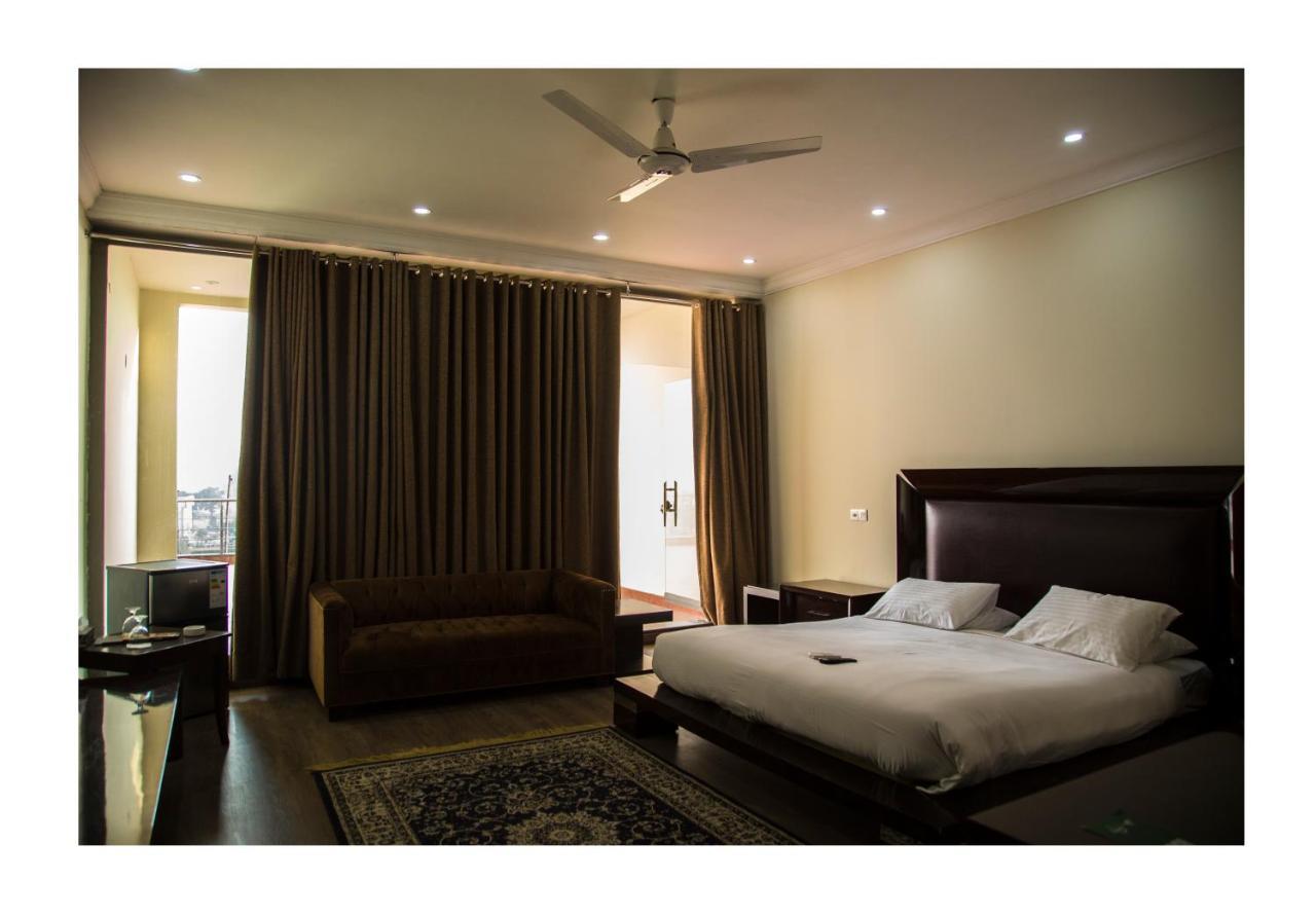 Hotel Akbars Kinara Sialkot Exterior photo
